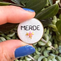 Broche merde (petite) #1