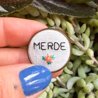 Broche merde (petite) #2