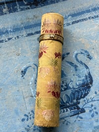 Étui à secrets soie XVIII ème /22