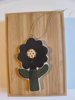 Image of  Suspension fleur noire 