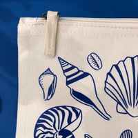 Image 2 of Pochette Coquillage