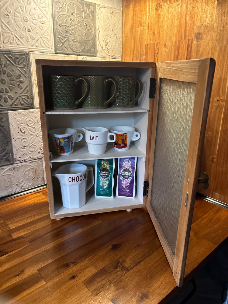 Image of Armoirette - Mariette