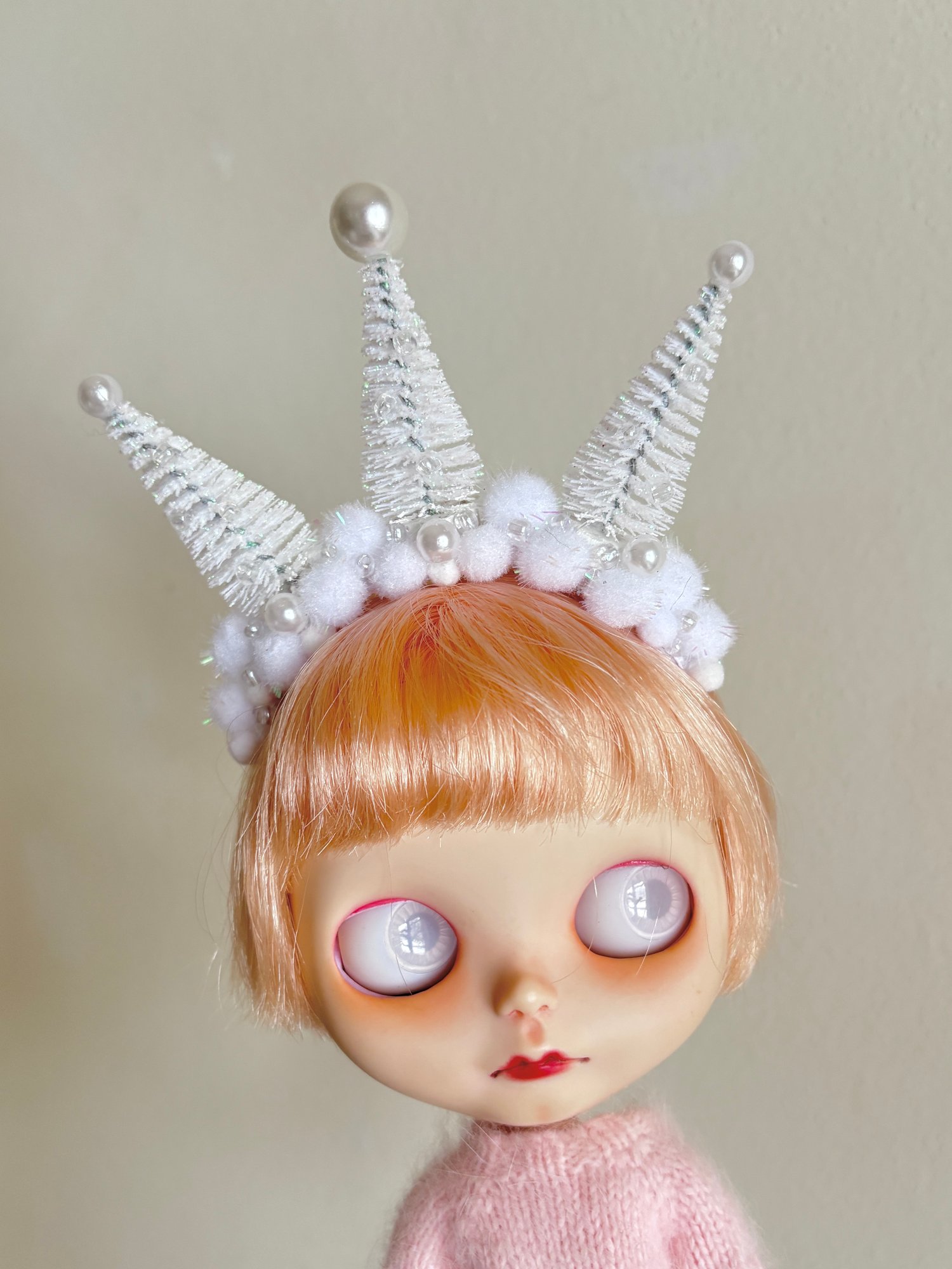 Image of Snowy Christmas Trees Tiara Headband in White for Blythe Dolls 