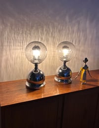 Image 2 of PAREJA DE LÁMPARAS CROMADAS DE MESILLA, AÑOS 70