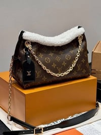 Image 3 of LV Cloud Boot Set