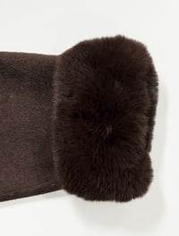 Image 6 of SKYNLYDRESS - Manteau court thermique en peluche à manches longues et nœud à la taille