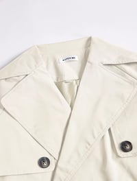 Image 13 of SKYNLYDRESS - Manteau trench-coat tendance à col cranté et double boutonnage, couleur unie