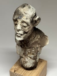 Image 3 of "Gunther"