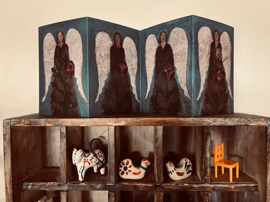 Image of A Choir of Angels Concertina Card