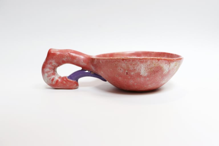 Hooked Finger Cups 10 oz Image 2