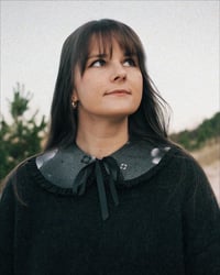 Image 2 of Detachable collar with "les fleurs en mouvement" print