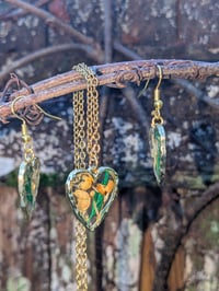 Image 3 of Lilly of the Valley Heart Matching Set