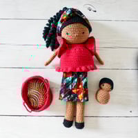Image 2 of Kit crochet Ma Poupée Awa (version rouge Bordeaux)