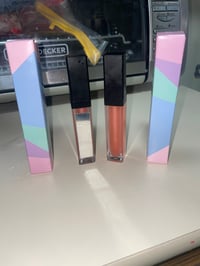 Image 2 of LED Lipgloss With Mirror. (Strawberry Pink Sugar) 