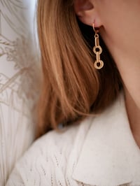 Image 3 of Boucles d'Oreilles YONIE Longues