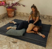 Image 3 of Workshop YOGIC BODYWORK X SCHMUCK 07.-08. FEBRUAR 2026 mit Kira und Julia