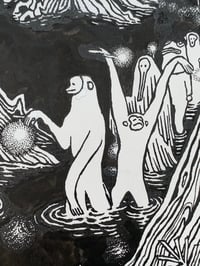 Image 3 of Monkeys Mangroove