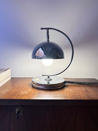 Image 6 of LÁMPARA DE MESA CON PANTALLA CROMADA, AÑOS 60