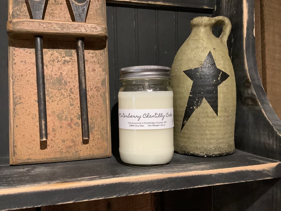 Image of Winterberry Chantilly Cake 16 oz 