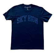 Image of SKY HIGH COLLEGIATE LOGO TEE BLACK