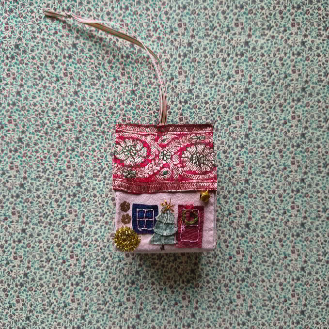 Image of Christmas Cottage No 2