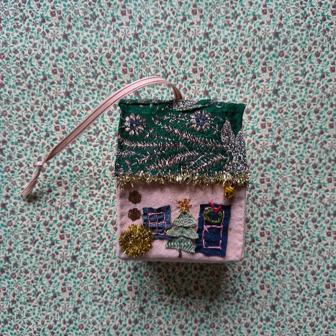 Image of Christmas Cottage No 4