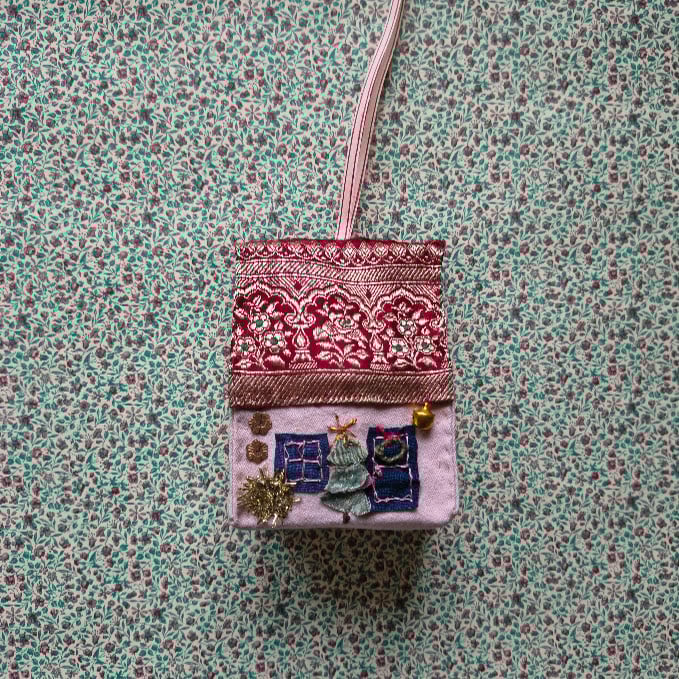 Image of Christmas Cottage No 5