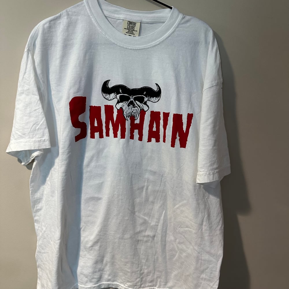 To walk the night shirt xl 