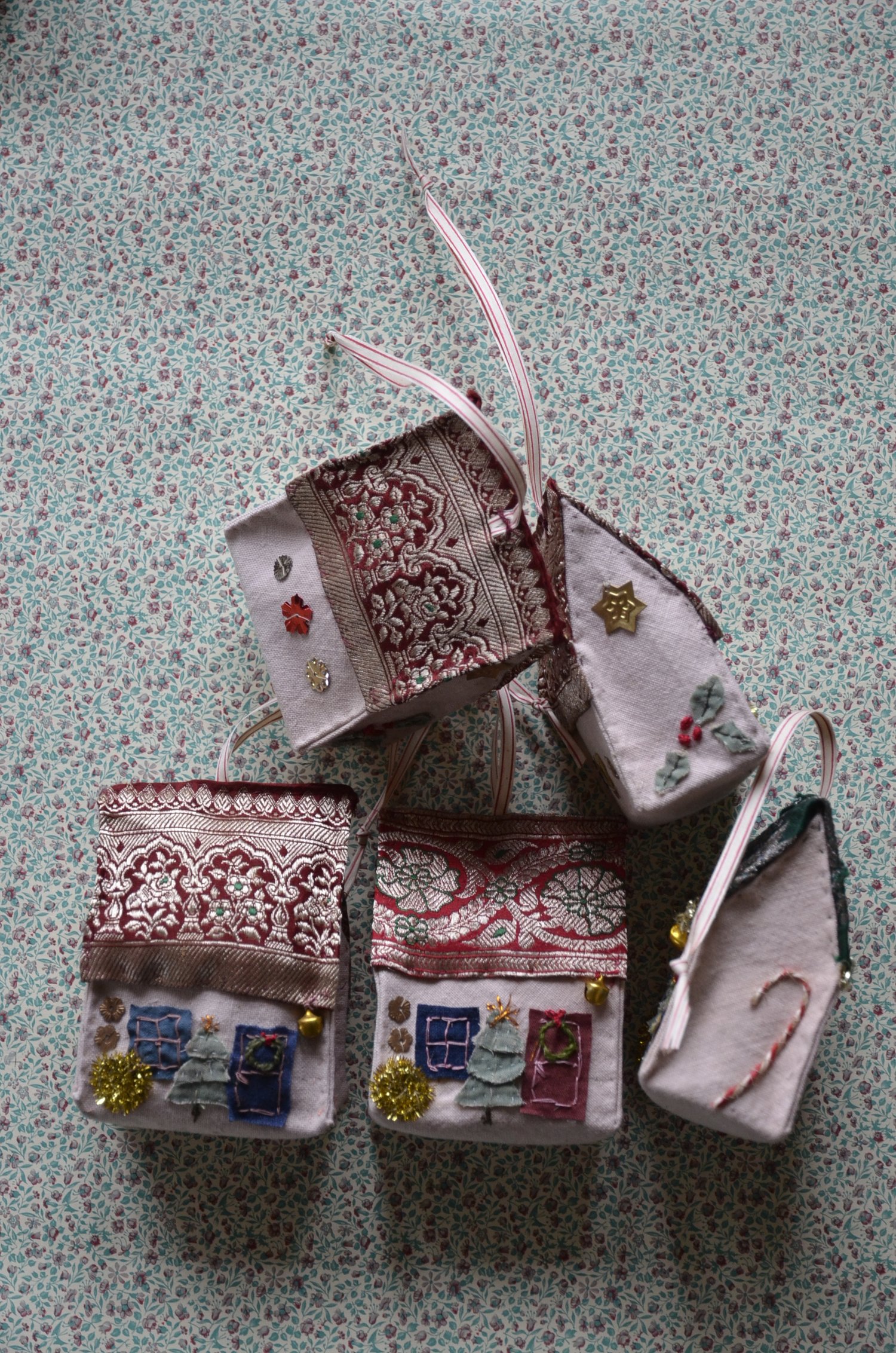 Image of Christmas Cottage No 5