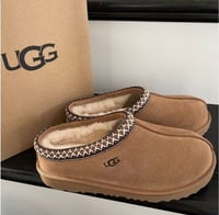 Image 1 of Vaulted 1:1 Uggs 