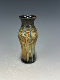 Image 1 of Tiny Vase 1