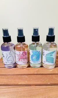 Image 4 of Freya Body Mist 