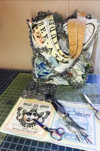 Image 1 of Tote Bag using PANELS * Sewing & Quilting Pattern