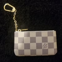 Image 4 of LV Key Pouch White