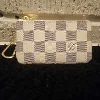 Image 5 of LV Key Pouch White