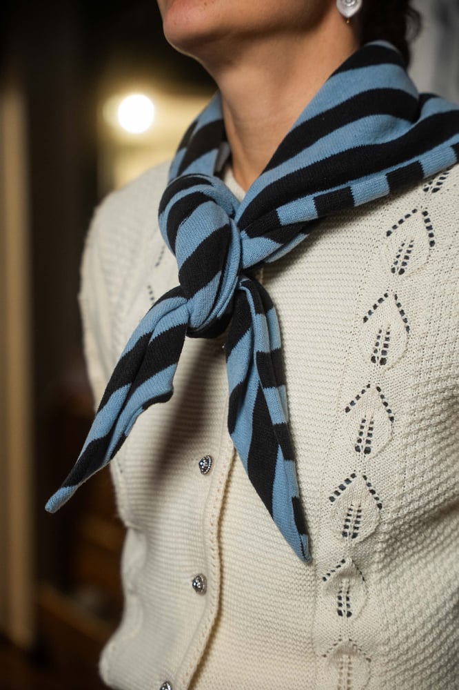 Image of Triangolo Blue Stripes