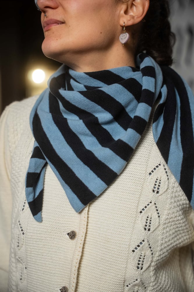 Image of Triangolo Blue Stripes