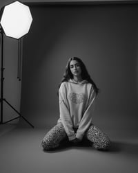 Image 1 of SUDADERA PRINCESS BEIGE