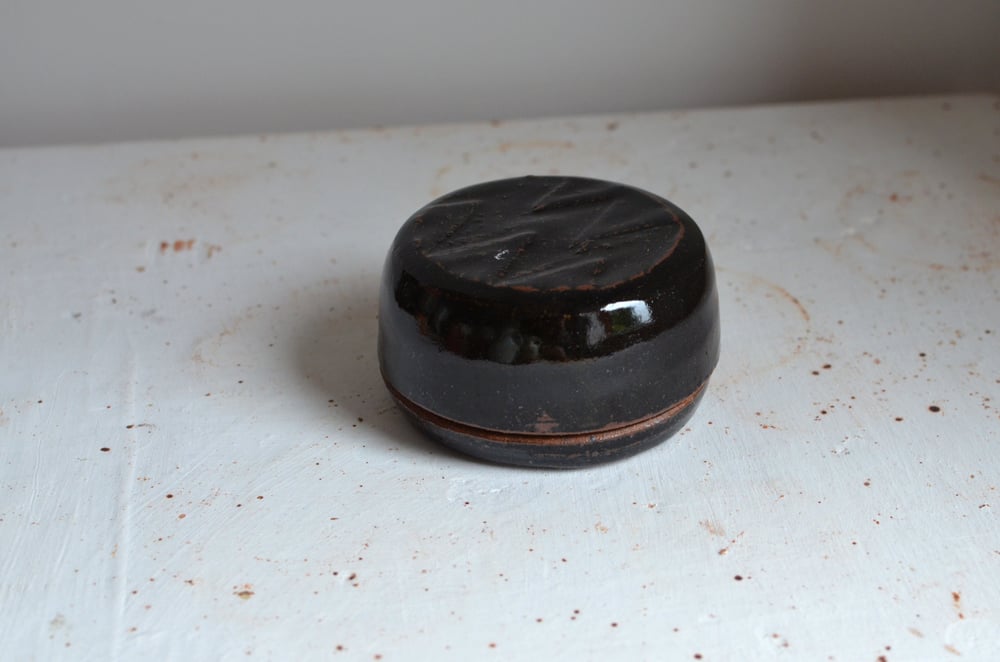 Image of Trinket box, tenmoku