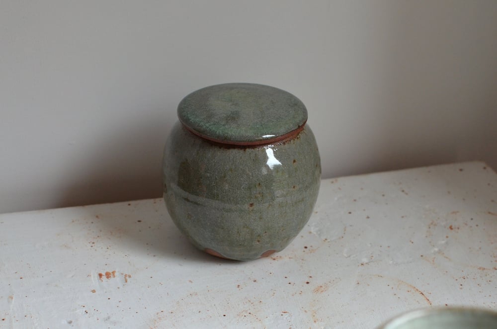 Image of Round store jar, birch ash glaze