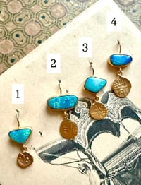 Image 1 of Boucles à l’unité opales bleues 