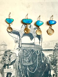 Image 4 of Boucles à l’unité opales bleues 
