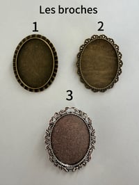 Image 4 of Broches et Pendentifs personnalisés