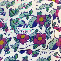 Vine skull sticker