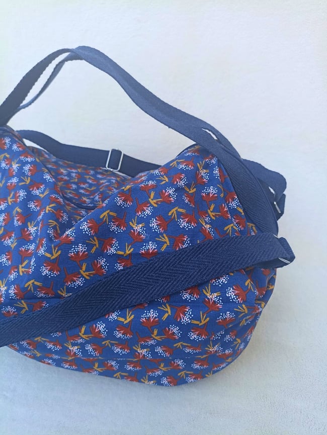 Bolsa Mary Azul Hojas Rojas