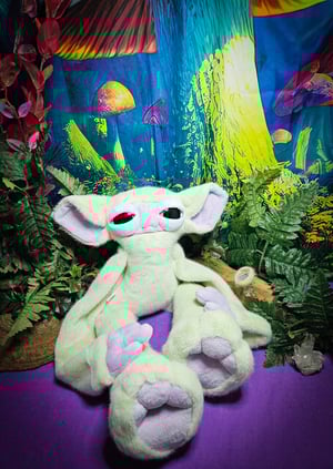 Lankie Furren! (With Glow In The Dark Eyes!)