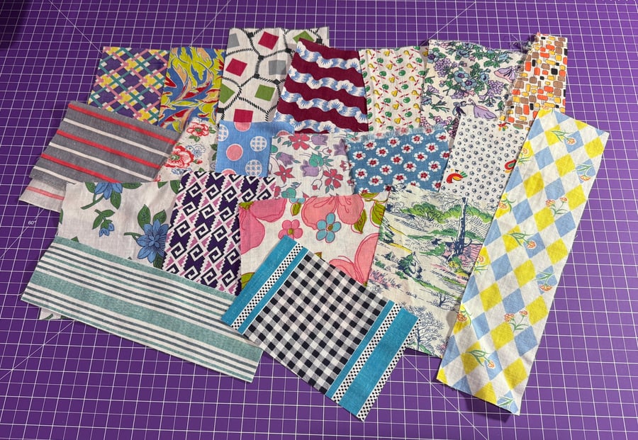 Image of 20 pieces of feedsack as shown 