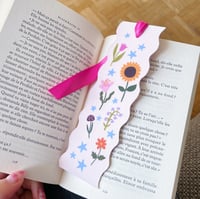 Image 1 of Marque page . Flowers