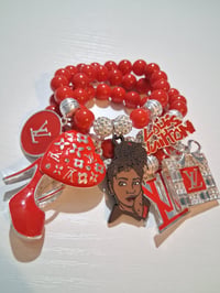 Image 1 of Lady loves L