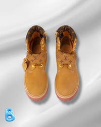 Image 3 of Louis Vuitton Timberland Wheat